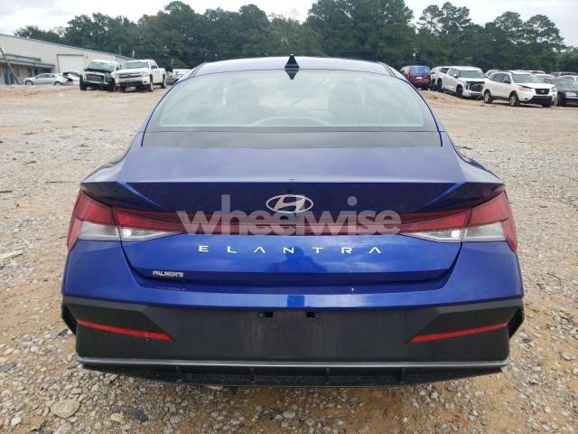 Photo 13 of 2024 HYUNDAI ELANTRA SEL (VIN KMHLM4DG2RU832702)