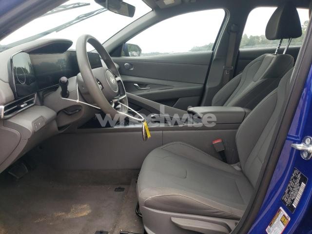 Photo 8 of 2024 HYUNDAI ELANTRA SEL (VIN KMHLM4DG2RU832702)