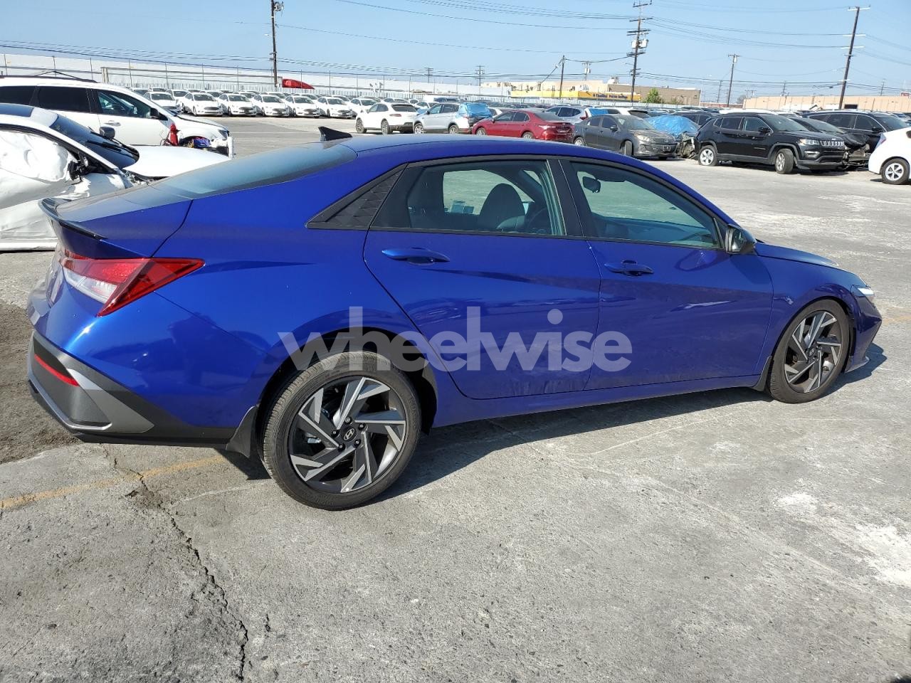 Photo 3 of 2025 HYUNDAI ELANTRA SEL SPORT (VIN KMHLM4DG2SU021293)