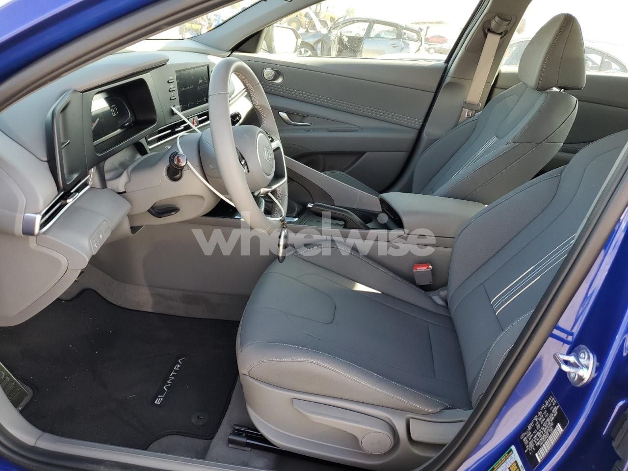 Photo 7 of 2025 HYUNDAI ELANTRA SEL SPORT (VIN KMHLM4DG2SU021293)