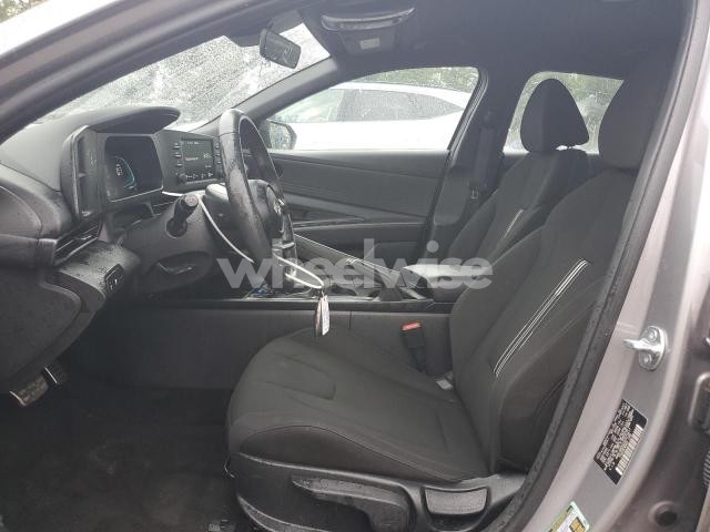 Photo 12 of 2025 HYUNDAI ELANTRA SEL SPORT (VIN KMHLM4DG2SU873417)