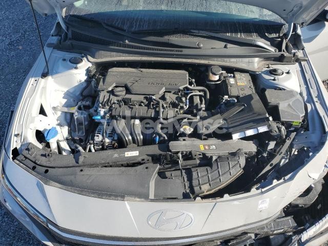 Photo 6 of 2025 HYUNDAI ELANTRA SEL SPORT (VIN KMHLM4DG2SU941943)