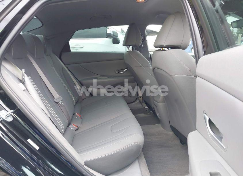 Photo 8 of 2024 Hyundai Elantra SEL (VIN KMHLM4DG3RU657781)