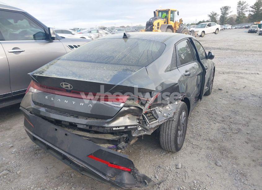 Photo 4 of 2024 Hyundai Elantra SEL (VIN KMHLM4DG3RU685077)
