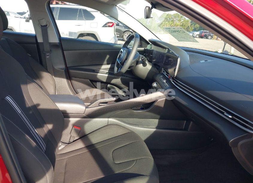 Photo 5 of 2024 Hyundai Elantra SEL (VIN KMHLM4DG3RU771313)