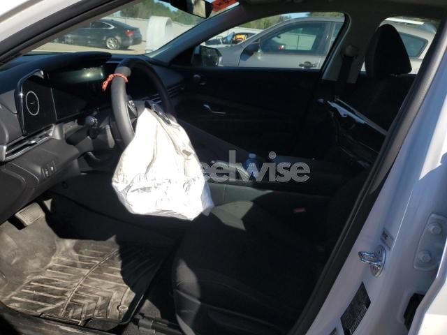 Photo 9 of 2025 HYUNDAI ELANTRA SEL SPORT (VIN KMHLM4DG3SU035283)