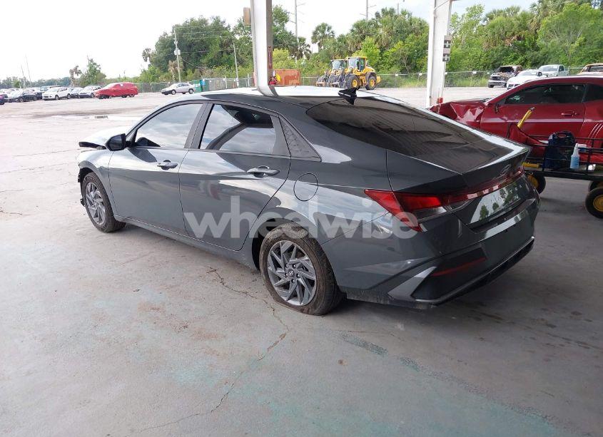 Photo 3 of 2024 Hyundai Elantra SEL (VIN KMHLM4DG4RU772986)
