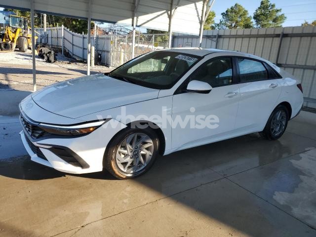 Photo 10 of 2024 HYUNDAI ELANTRA SEL (VIN KMHLM4DG4RU820650)