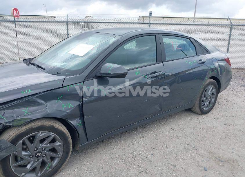 Photo 6 of 2024 Hyundai Elantra SEL (VIN KMHLM4DG5RU636950)