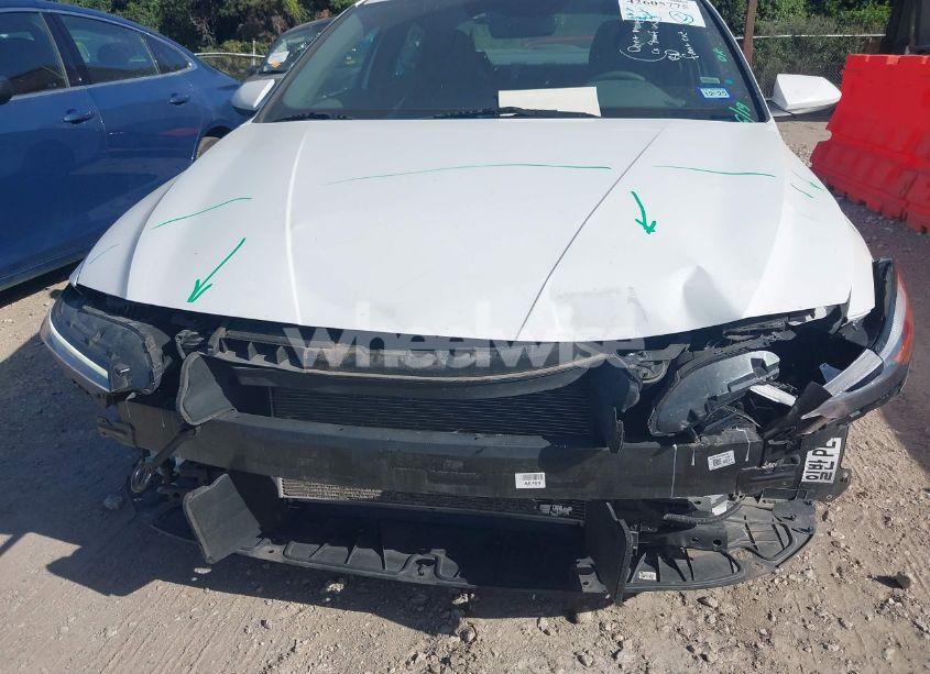 Photo 6 of 2024 Hyundai Elantra SEL (VIN KMHLM4DG5RU695013)