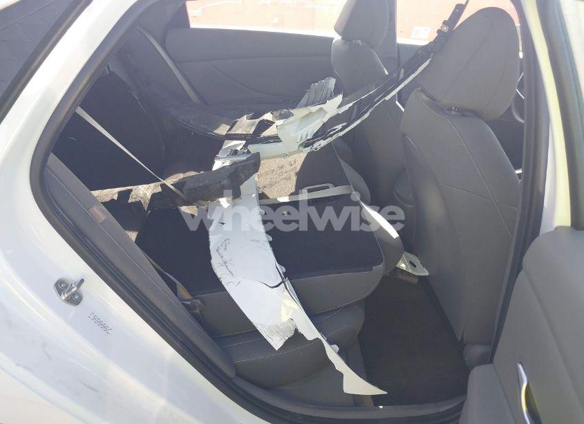 Photo 8 of 2024 Hyundai Elantra SEL (VIN KMHLM4DG5RU695013)