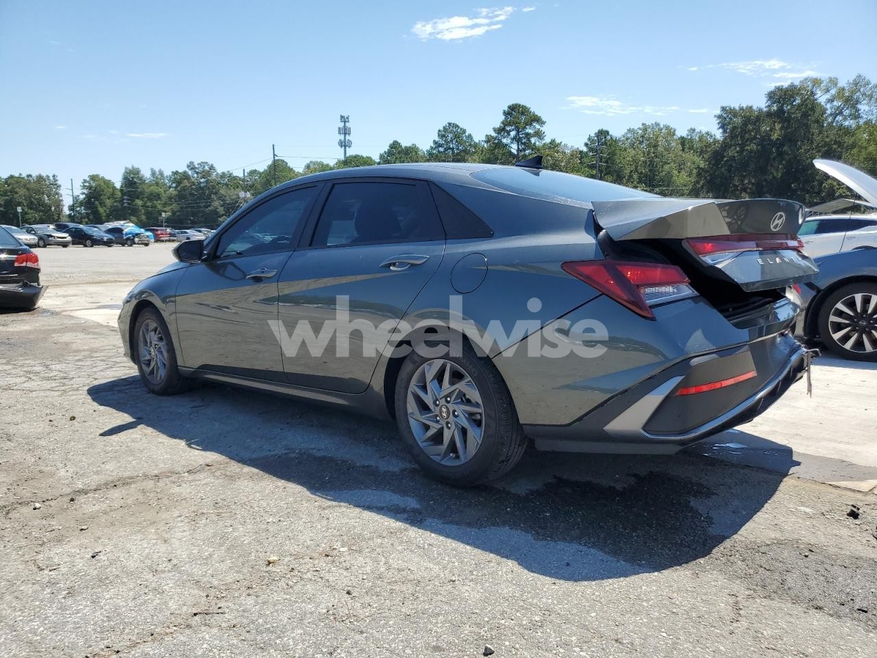 Photo 2 of 2024 HYUNDAI ELANTRA SEL (VIN KMHLM4DG5RU751922)
