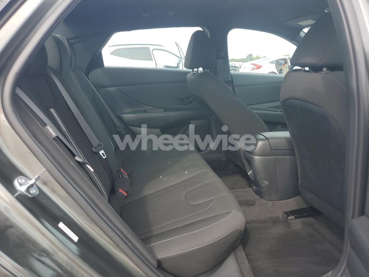 Photo 10 of 2025 HYUNDAI ELANTRA SEL SPORT (VIN KMHLM4DG5SU904563)