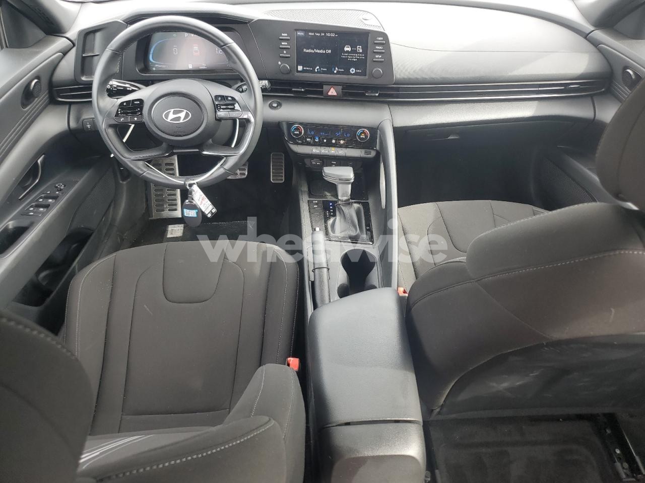 Photo 8 of 2025 HYUNDAI ELANTRA SEL SPORT (VIN KMHLM4DG5SU904563)