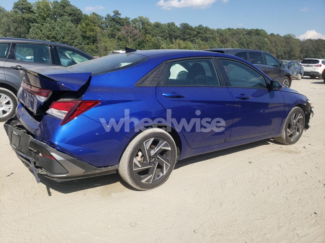Photo 3 of 2025 HYUNDAI ELANTRA SEL SPORT (VIN KMHLM4DG5SU913683)