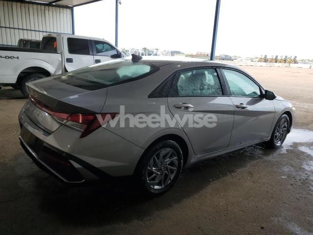 Photo 10 of 2024 HYUNDAI ELANTRA SEL (VIN KMHLM4DG6RU818804)