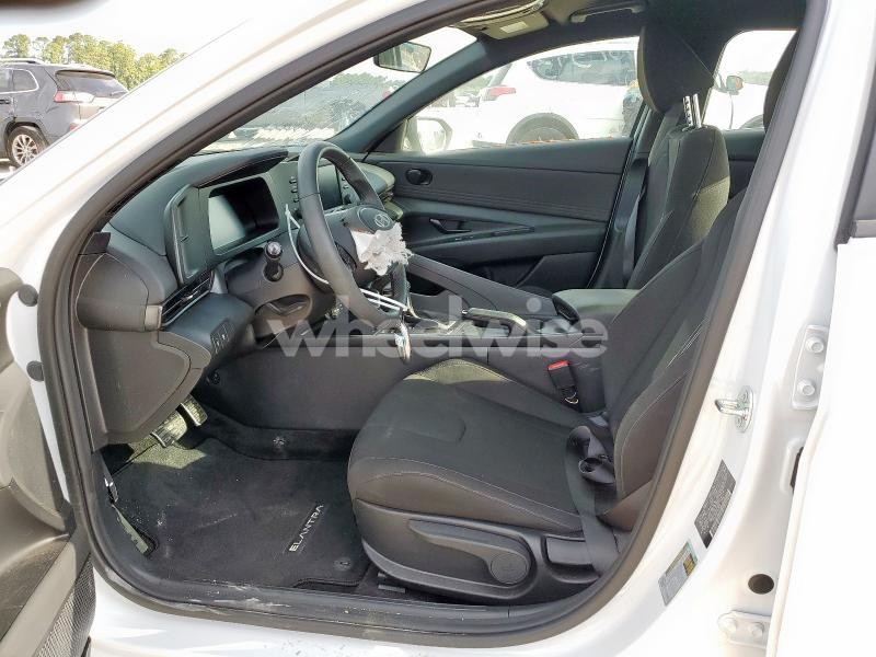 Photo 11 of 2025 HYUNDAI ELANTRA SEL SPORT (VIN KMHLM4DG6SU916110)