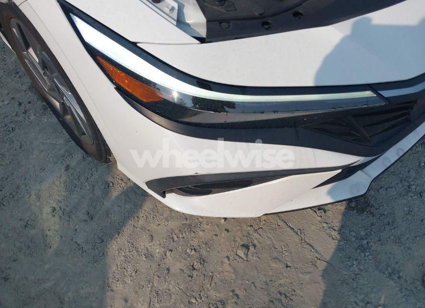 Photo 6 of 2024 Hyundai Elantra SEL (VIN KMHLM4DG7RU651028)