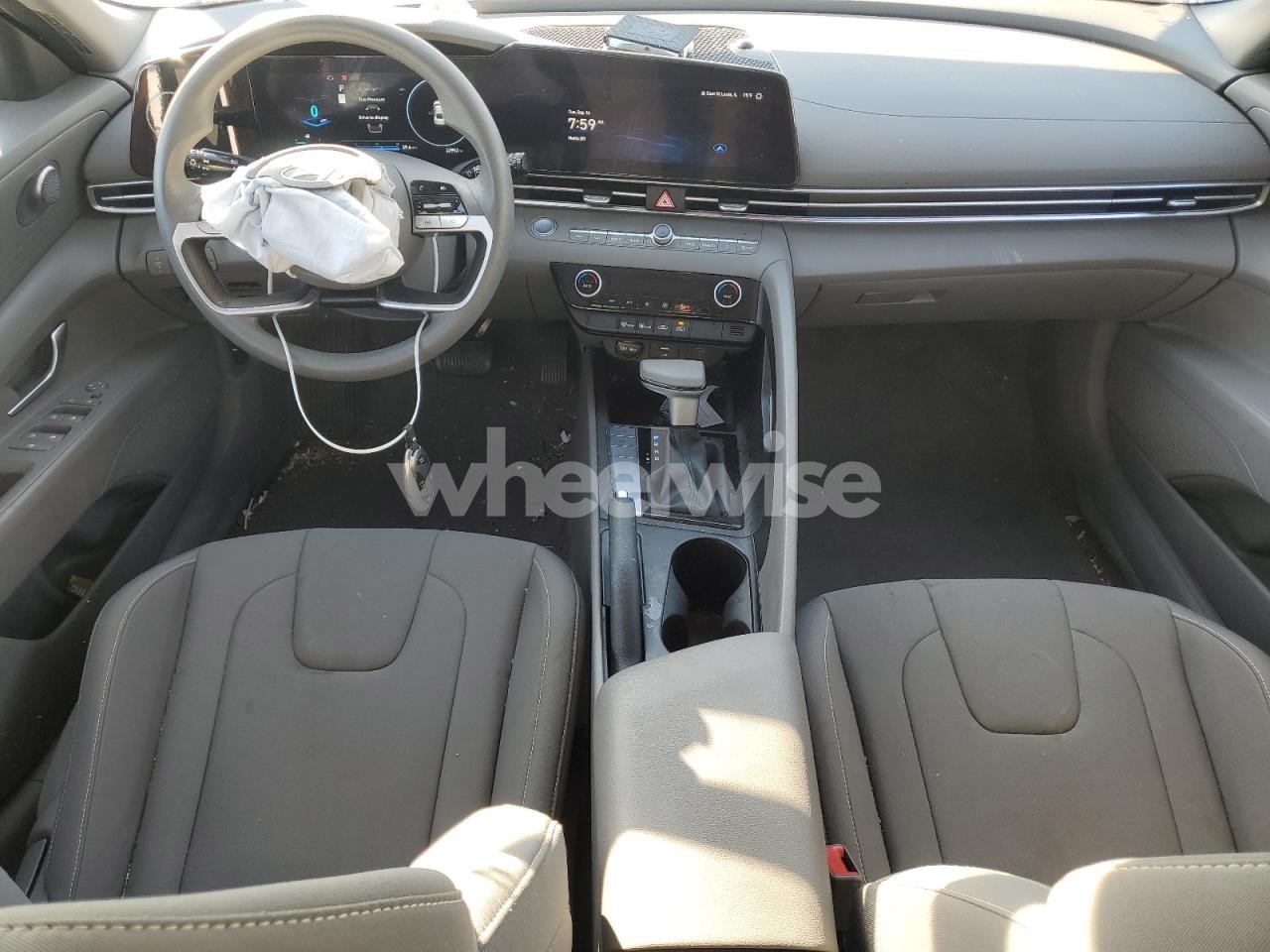 Photo 8 of 2024 HYUNDAI ELANTRA SEL (VIN KMHLM4DG7RU685101)