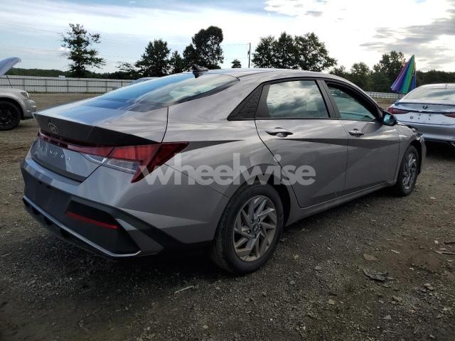 Photo 3 of 2024 HYUNDAI ELANTRA SEL (VIN KMHLM4DG7RU811845)