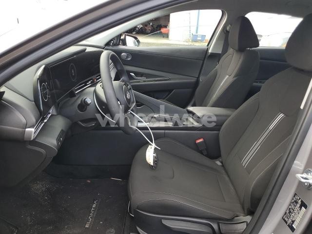 Photo 9 of 2024 HYUNDAI ELANTRA SEL (VIN KMHLM4DG7RU811845)