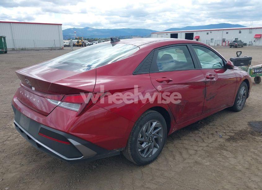 Photo 4 of 2024 Hyundai Elantra SEL (VIN KMHLM4DG7RU821484)