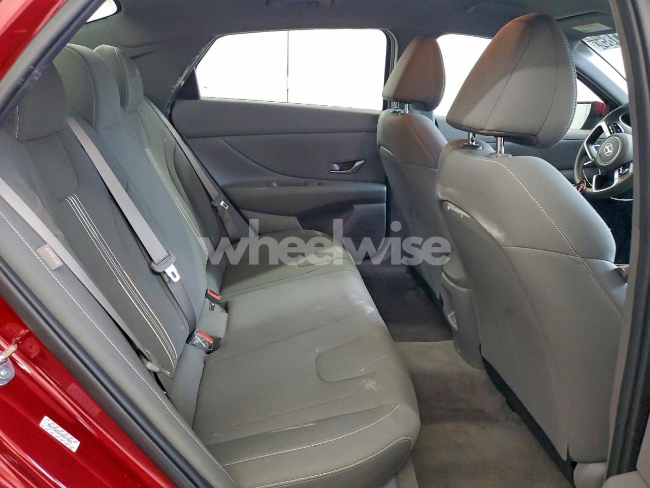 Photo 10 of 2024 HYUNDAI ELANTRA SEL (VIN KMHLM4DG7RU822456)