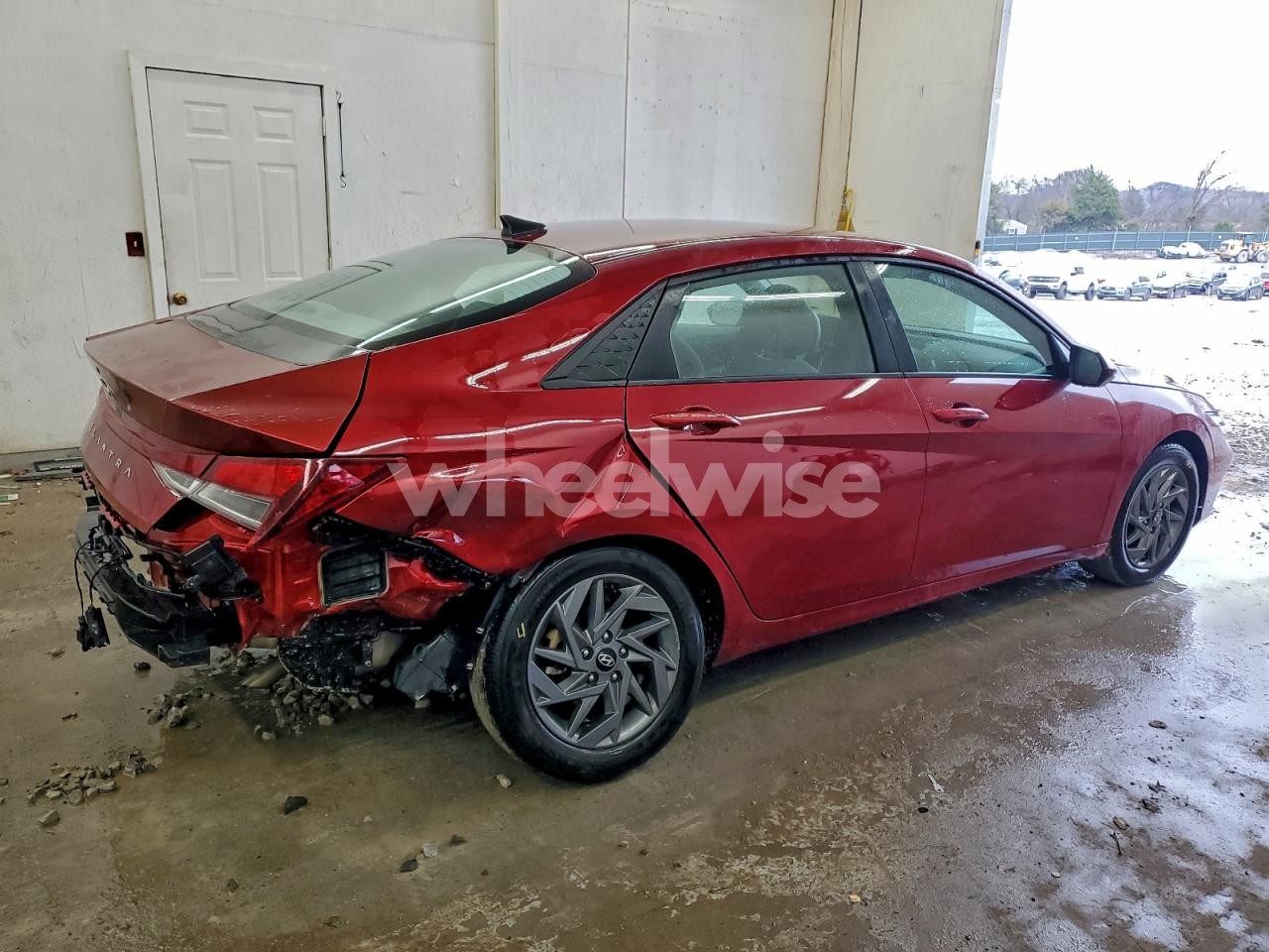 Photo 3 of 2024 HYUNDAI ELANTRA SEL (VIN KMHLM4DG7RU822456)