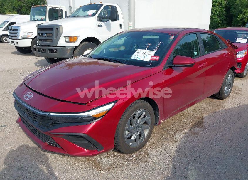 Photo 2 of 2024 Hyundai Elantra SEL (VIN KMHLM4DG8RU654889)