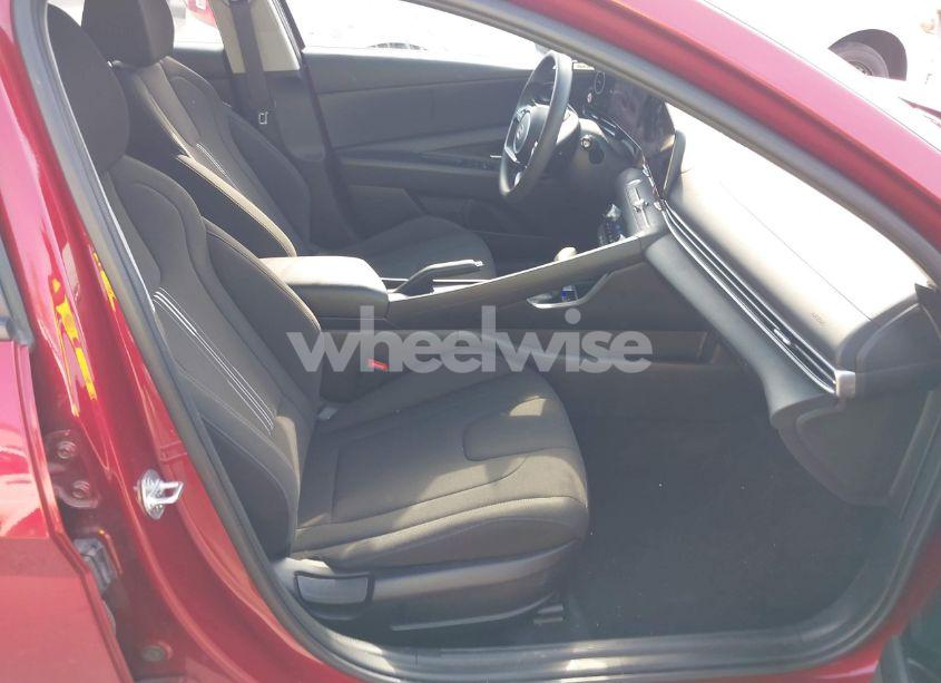 Photo 5 of 2024 Hyundai Elantra SEL (VIN KMHLM4DG8RU654889)