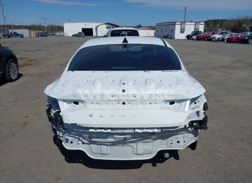 Photo 16 of 2024 Hyundai Elantra SEL (VIN KMHLM4DG8RU659994)