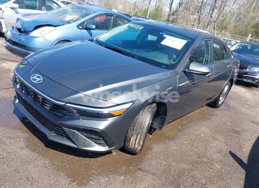 Photo 2 of 2024 Hyundai Elantra SEL (VIN KMHLM4DG8RU672387)
