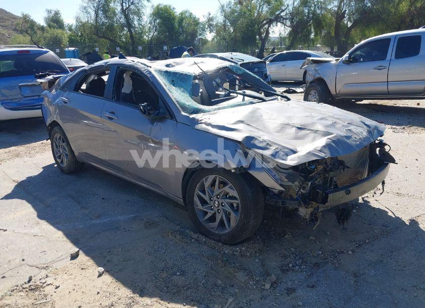 2024 Hyundai Elantra SEL (VIN KMHLM4DG8RU679405) main photo