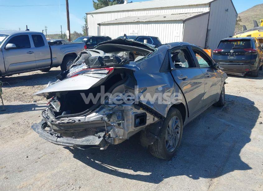 Photo 4 of 2024 Hyundai Elantra SEL (VIN KMHLM4DG8RU679405)