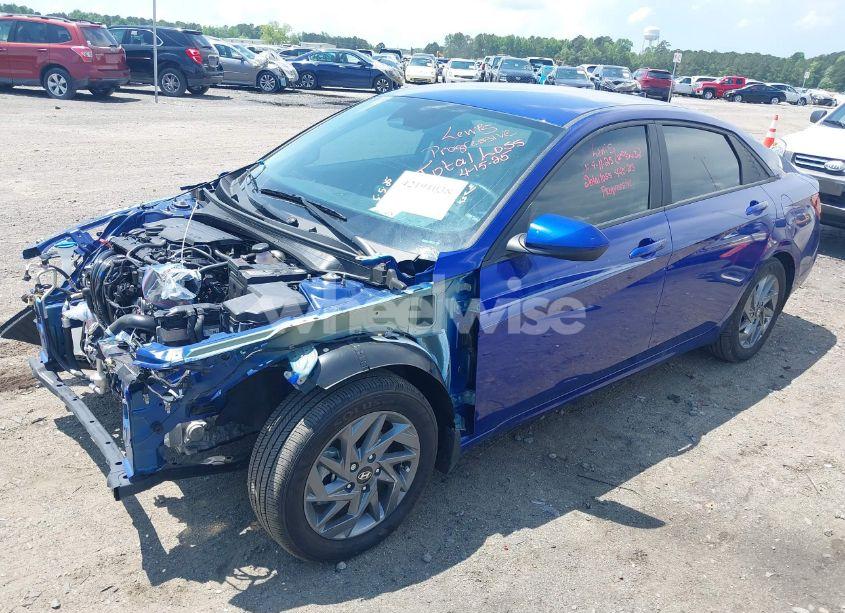 Photo 2 of 2024 Hyundai Elantra SEL (VIN KMHLM4DG8RU770920)