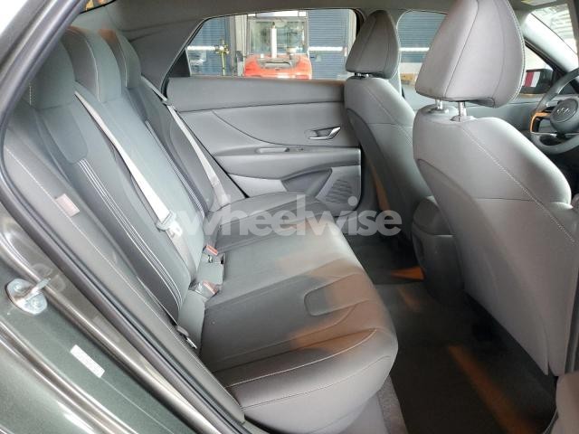 Photo 9 of 2024 HYUNDAI ELANTRA SEL (VIN KMHLM4DG8RU777186)
