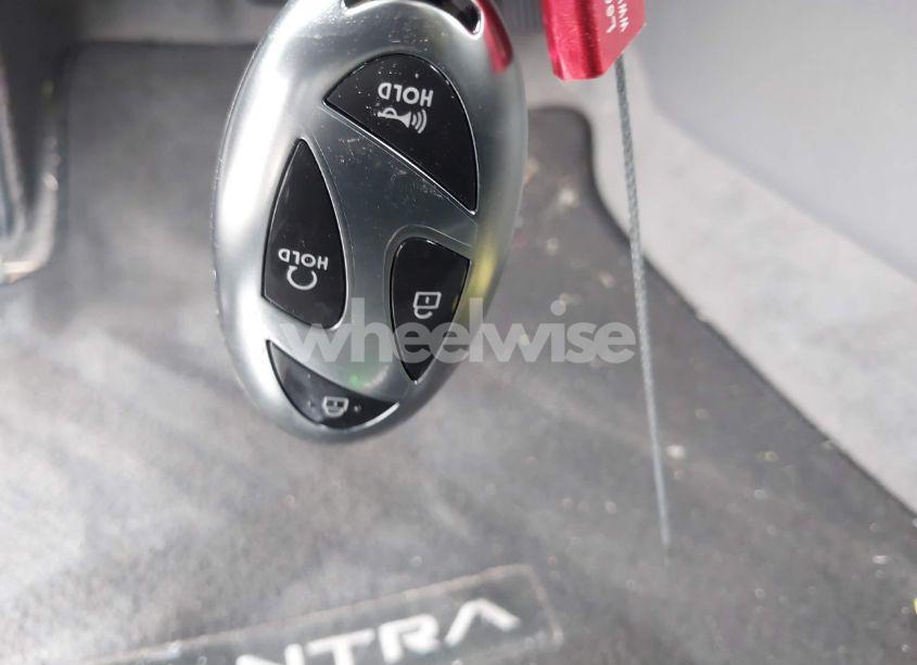 Photo 11 of 2024 Hyundai Elantra SEL (VIN KMHLM4DG8RU810526)