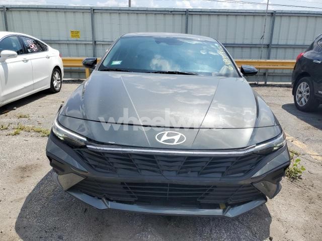Photo 2 of 2025 HYUNDAI ELANTRA SEL SPORT (VIN KMHLM4DG8SU928954)