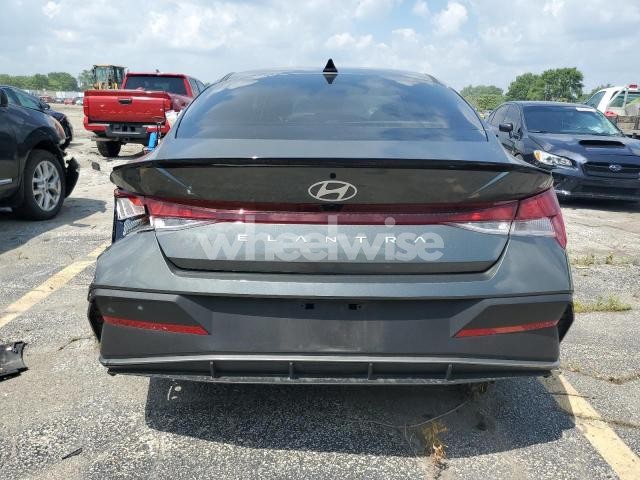 Photo 3 of 2025 HYUNDAI ELANTRA SEL SPORT (VIN KMHLM4DG8SU928954)