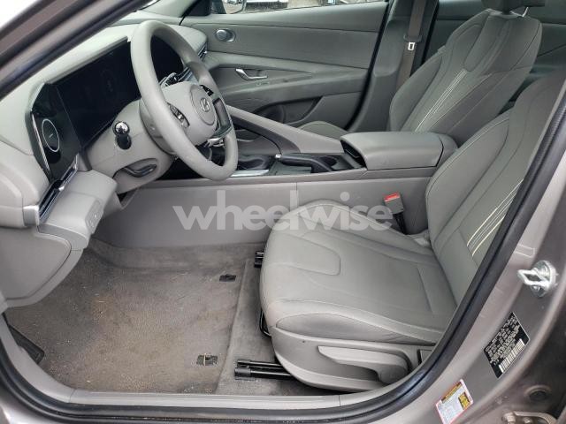 Photo 10 of 2024 HYUNDAI ELANTRA SEL (VIN KMHLM4DG9RU642394)