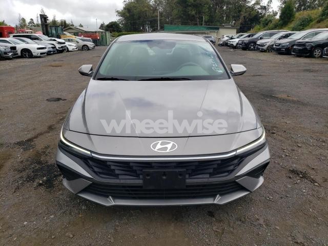Photo 2 of 2024 HYUNDAI ELANTRA SEL (VIN KMHLM4DG9RU642394)