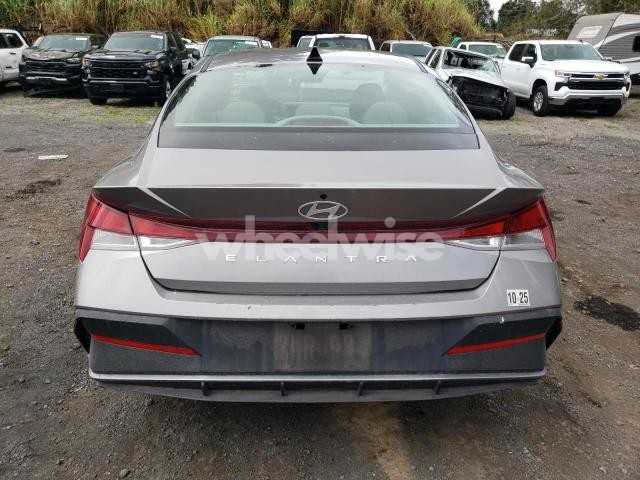 Photo 5 of 2024 HYUNDAI ELANTRA SEL (VIN KMHLM4DG9RU642394)