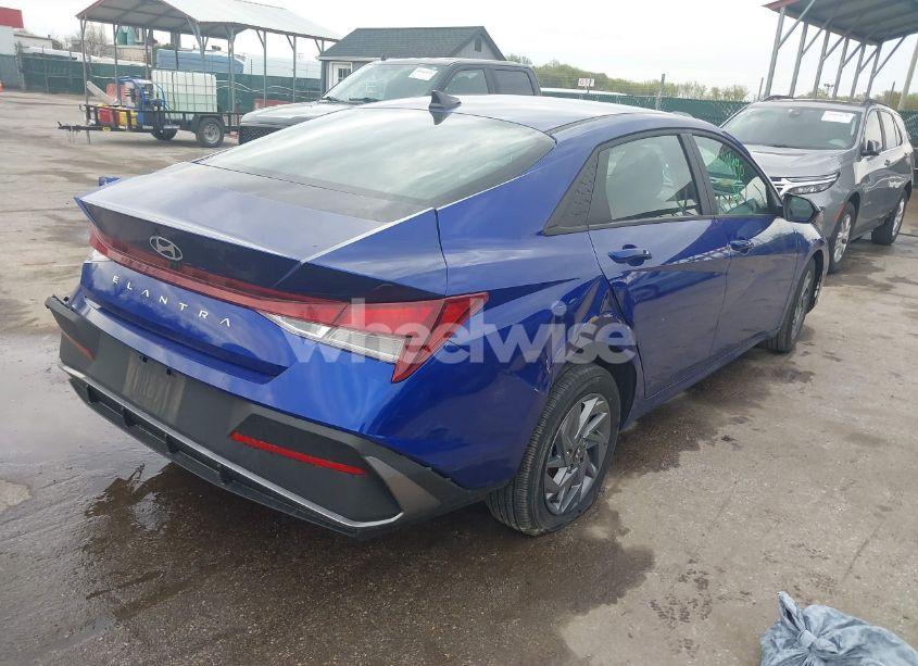 Photo 4 of 2024 Hyundai Elantra SEL (VIN KMHLM4DG9RU657512)