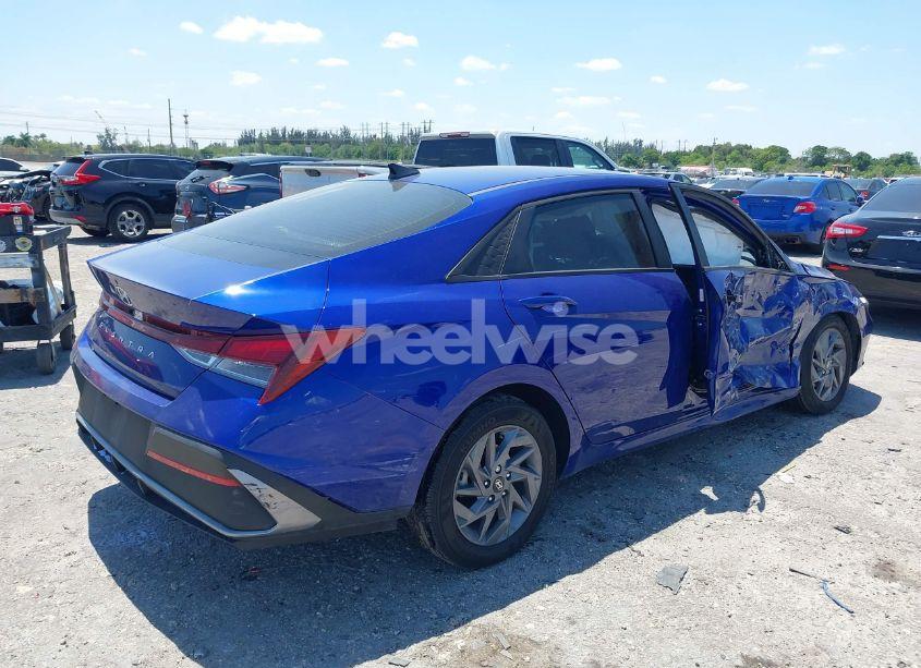 Photo 4 of 2024 Hyundai Elantra SEL (VIN KMHLM4DG9RU707017)