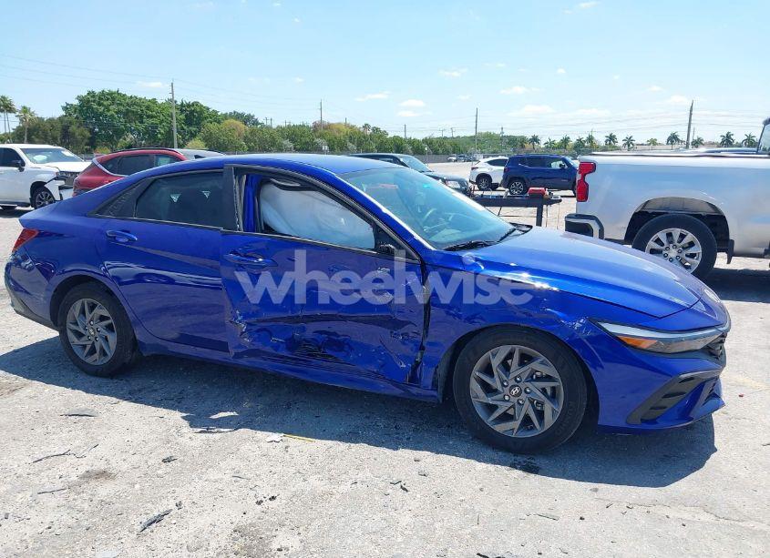 Photo 6 of 2024 Hyundai Elantra SEL (VIN KMHLM4DG9RU707017)