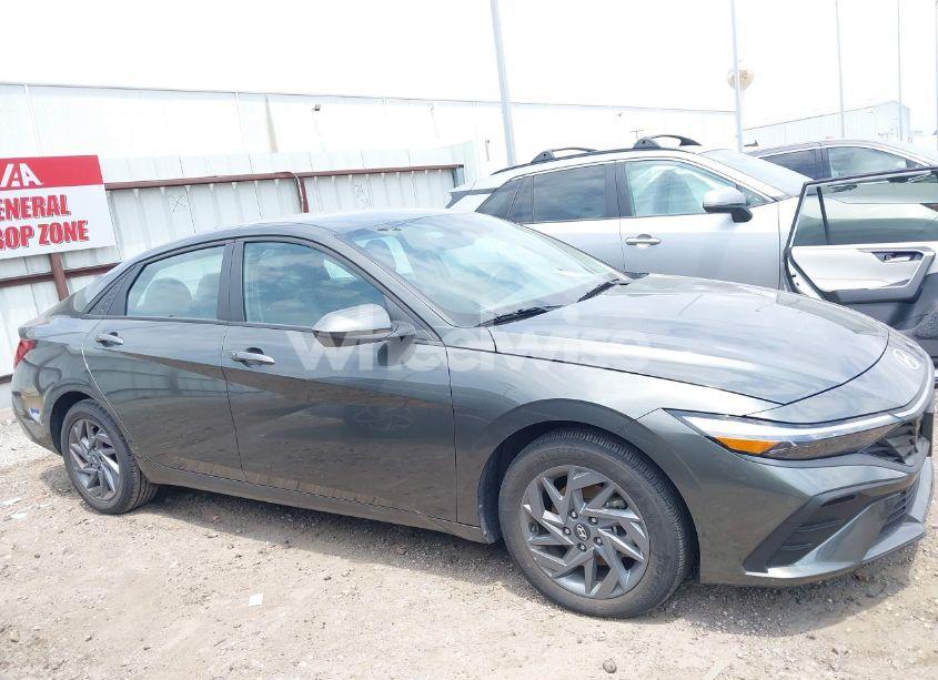 Photo 13 of 2024 Hyundai Elantra SEL (VIN KMHLM4DG9RU787905)