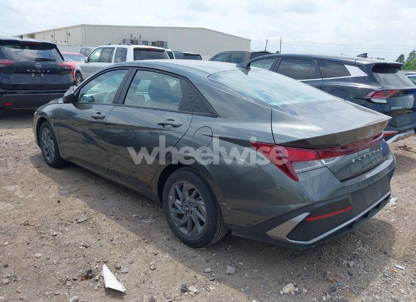 Photo 3 of 2024 Hyundai Elantra SEL (VIN KMHLM4DG9RU787905)