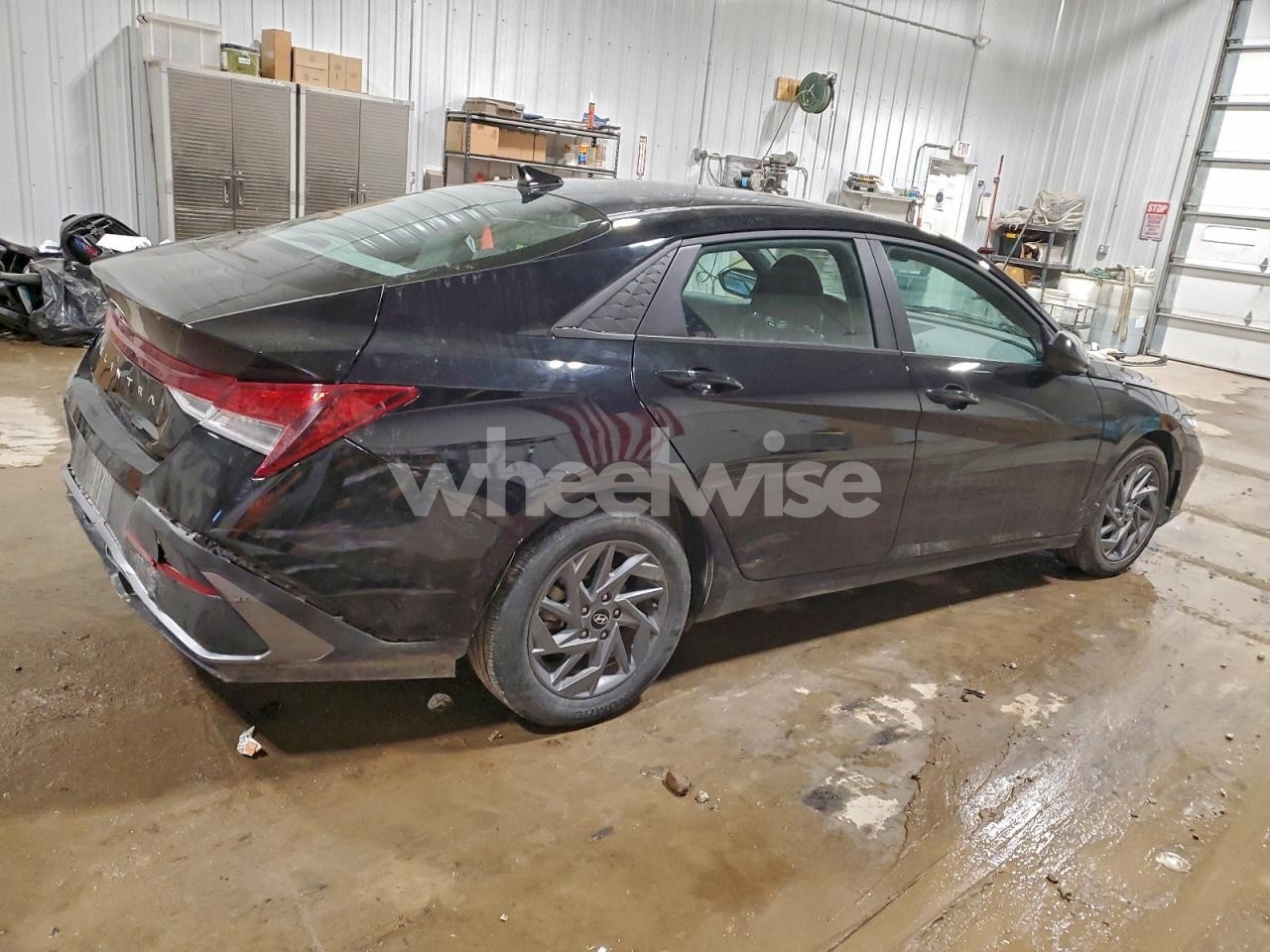 Photo 3 of 2024 HYUNDAI ELANTRA SEL (VIN KMHLM4DG9RU823754)