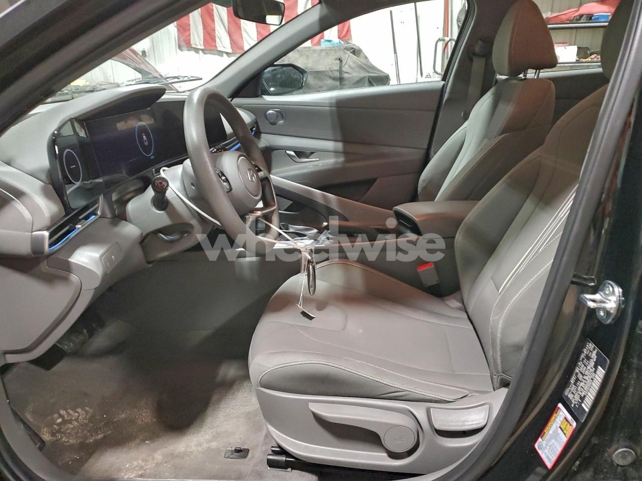 Photo 7 of 2024 HYUNDAI ELANTRA SEL (VIN KMHLM4DG9RU823754)