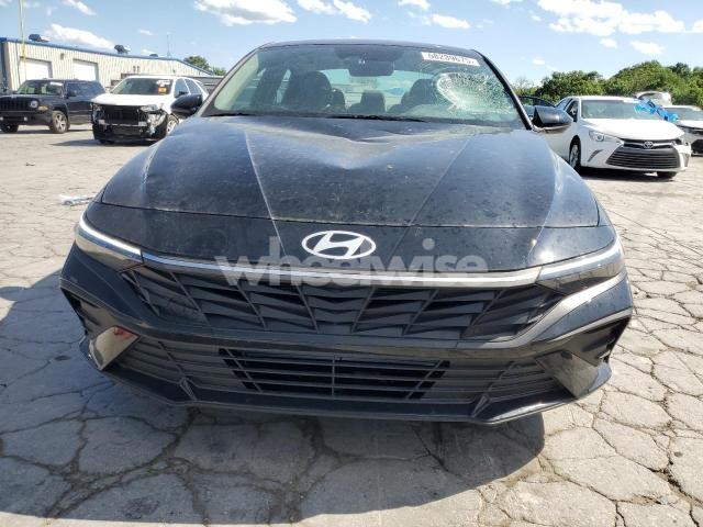 Photo 3 of 2024 HYUNDAI ELANTRA SEL (VIN KMHLM4DG9RU831966)